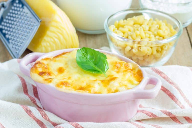 Comment sélectionner une cocotte en fonte ovale de 31 cm pour des rôtis savoureux ?