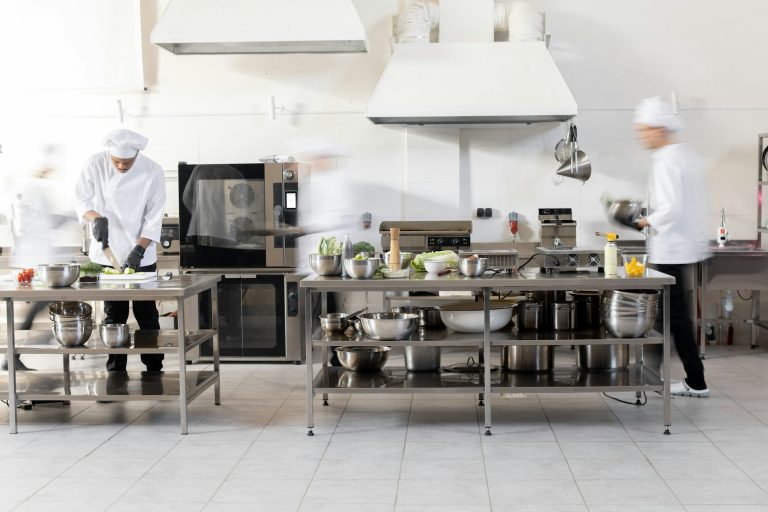 Quel équipement pour la ventilation d’une cuisine professionnelle ?